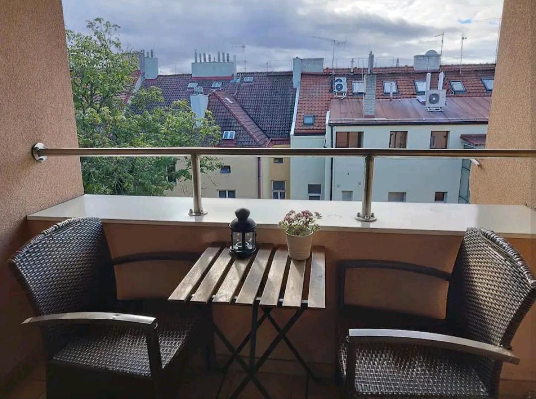 Cozy Rooftop With Balcony Praga Exterior foto